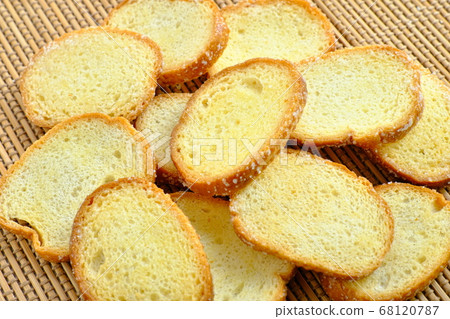 Rusk 68120787