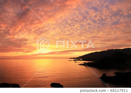 Shikanoura天文台的日落 68127911