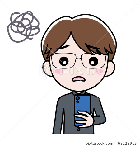 一位男同學在看智能手機的麻煩 一位男同學在看智能手機的麻煩 68128912