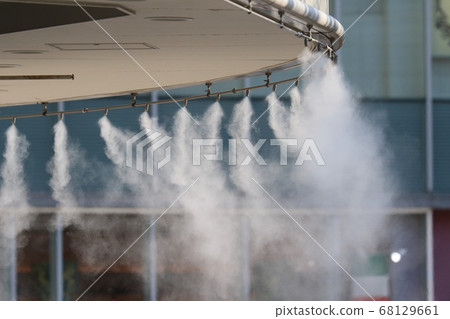 薄霧淋浴乾燥的霧夏天炎熱的對策涼爽的感覺 薄霧淋浴乾燥的霧夏天炎熱的對策涼爽的感覺 68129661