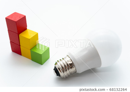 Electricity bill graph light bulb Electricity bill graph light bulb 68132264