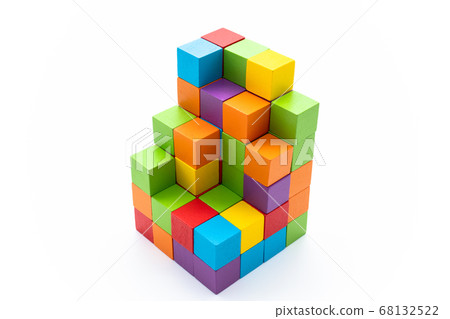 塊多彩白色背景 68132522