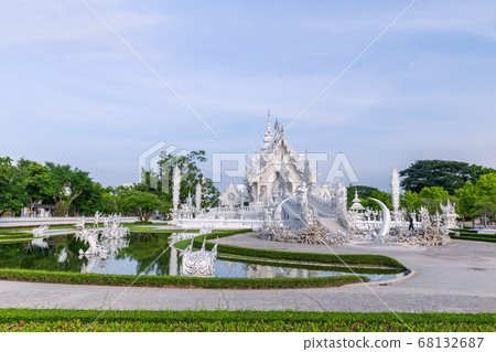 Wat Rong Khun,the White Temple Chiang Rai, Thailand Wat Rong Khun,the White Temple Chiang Rai, Thailand 68132687