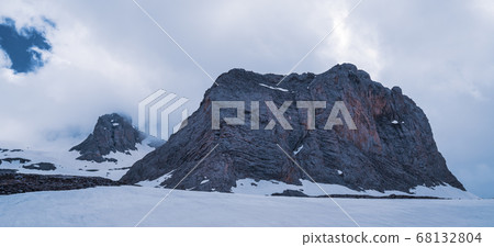 Beautiful winter landscape with snow-covered mountains.Turkey,Nigde Beautiful winter landscape with snow-covered mountains.Turkey,Nigde 68132804