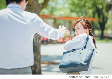 Stalker / snatch / robbery 68137676