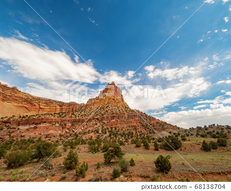 Beautiful landsacpe near Pleasant Creek Road of 68138704