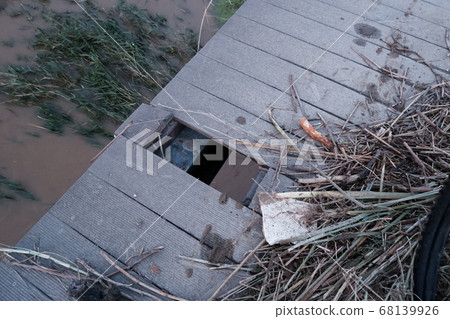 There was a lot of damage from the storm in Korea. Rainy season, storm, typhoon, rain, cloudy, damage, natural disaster There was a lot of damage from the storm in Korea. Rainy season, storm, typhoon, rain, cloudy, damage, natural disaster 68139926