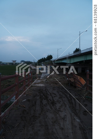 There was a lot of damage from the storm in Korea. Rainy season, storm, typhoon, rain, cloudy, damage, natural disaster There was a lot of damage from the storm in Korea. Rainy season, storm, typhoon, rain, cloudy, damage, natural disaster 68139928