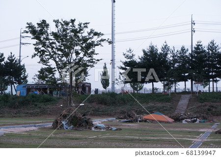 There was a lot of damage from the storm in Korea. Rainy season, storm, typhoon, rain, cloudy, damage, natural disaster There was a lot of damage from the storm in Korea. Rainy season, storm, typhoon, rain, cloudy, damage, natural disaster 68139947