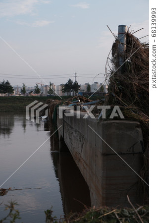 There was a lot of damage from the storm in Korea. Rainy season, storm, typhoon, rain, cloudy, damage, natural disaster 68139993