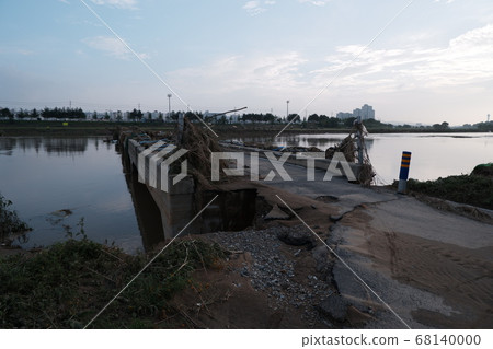 There was a lot of damage from the storm in Korea. Rainy season, storm, typhoon, rain, cloudy, damage, natural disaster There was a lot of damage from the storm in Korea. Rainy season, storm, typhoon, rain, cloudy, damage, natural disaster 68140000