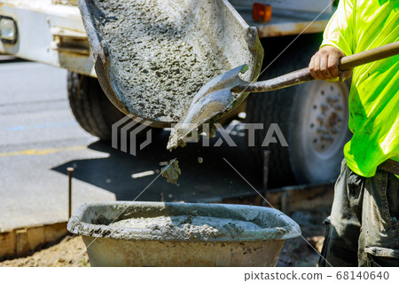 Construction process making of freshly poured 68140640