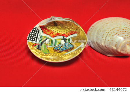 Fitting together Fitting together 68144072