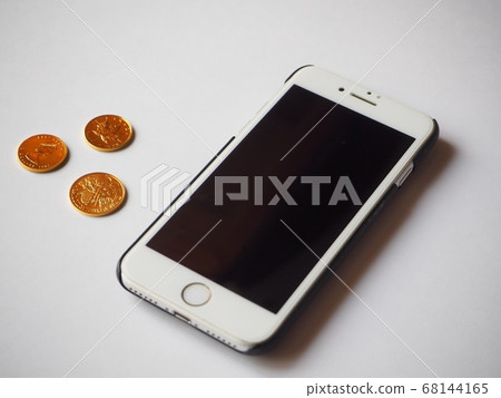 Image of soaring gold price Image of soaring gold price 68144165