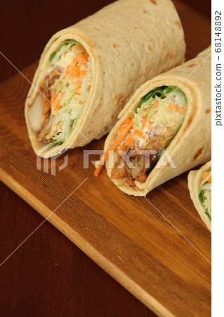tortilla 68148892