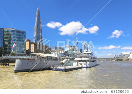 London england landscape 68150663