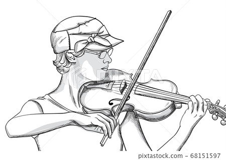 Young woman with glasses and hat playing o violin. 68151597