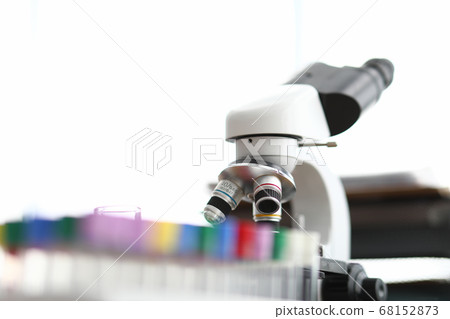 Testing in the laboratory under the microscope 68152873