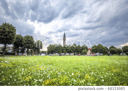 Italy geminia village landscape 68153085