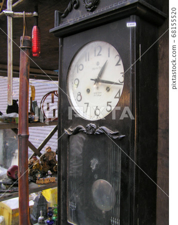 Antique clock Antique clock 68155520