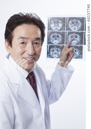 Surgeon Surgeon 68157740