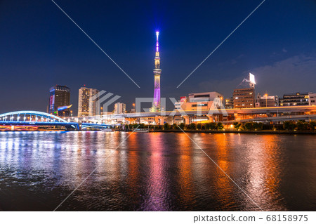 《東京》天空樹和駒形橋的照亮 《東京》天空樹和駒形橋的照亮 68158975