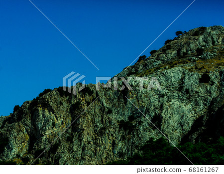 mountain peaks in the Andalusian region, typical mountain peaks in the Andalusian region, typical 68161267