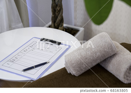 Esthetic salon counseling Esthetic salon counseling 68163805