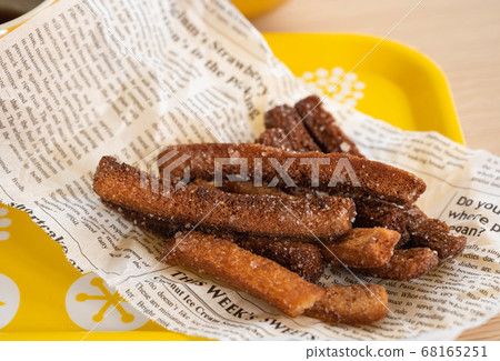 Rusk of bread loaf Rusk of bread loaf 68165251