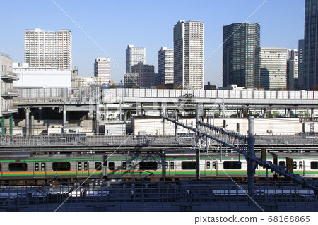 東海道E233系列在田町中心被拘留 68168865