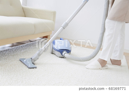 Housewife hanging vacuum cleaner 68169771