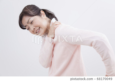 Stiff shoulders Stiff shoulders 68170049