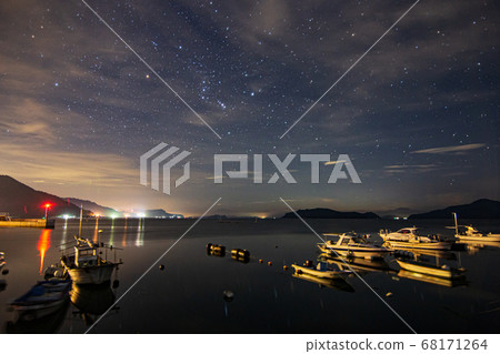 Orion seat in autumn rising to the sea in Setouchi 68171264