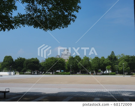 National treasure Himeji Castle seen from Ote-mae Park National treasure Himeji Castle seen from Ote-mae Park 68172009