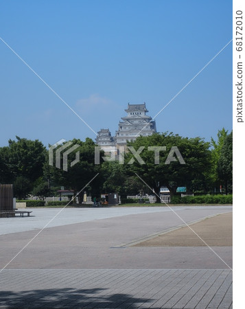 National treasure Himeji Castle seen from Ote-mae Park National treasure Himeji Castle seen from Ote-mae Park 68172010