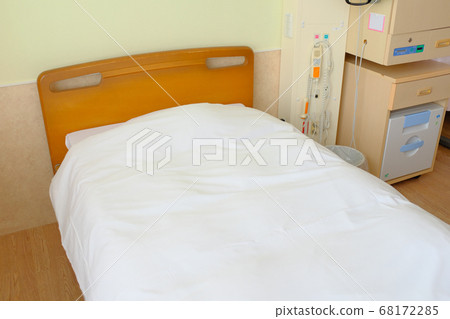 Hospital room 3 68172285
