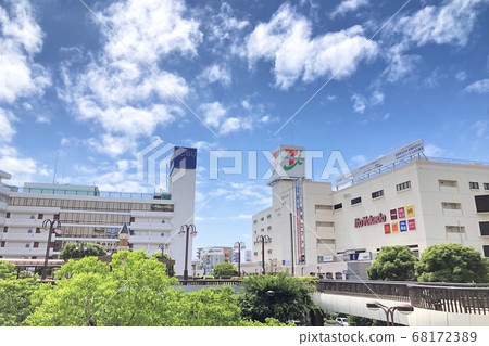 Funabashi City, Chiba Prefecture, in front of Funabashi Station Funabashi City, Chiba Prefecture, in front of Funabashi Station 68172389