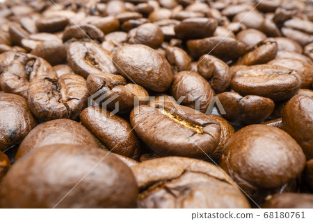 Close-up view of coffee beans Close-up view of coffee beans 68180761