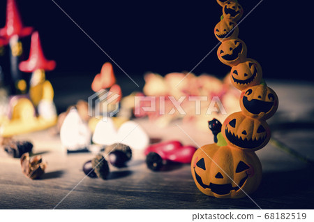 Halloween image (studio shot) 68182519