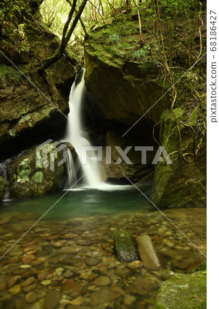 Hyakken Waterfall 68186427