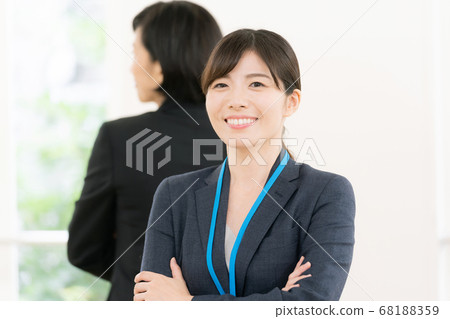 Business women 68188359