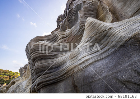 (Shizuoka) Ebisujima ancient geological formations in the Izu Peninsula Geopark 68191168