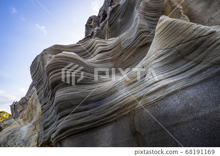 (Shizuoka) Ebisujima ancient geological formations in the Izu Peninsula Geopark 68191169