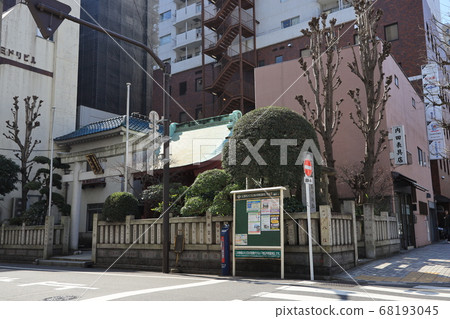 Kasama Inari Shrine of Nihonbashi Shichifukujin in Nihonbashi-hamacho, Chuo-ku, Tokyo 68193045