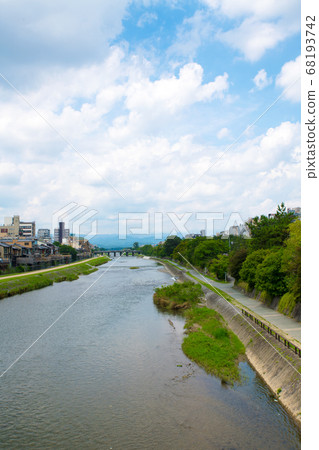 初夏的鴨川河 初夏的鴨川河 68193742