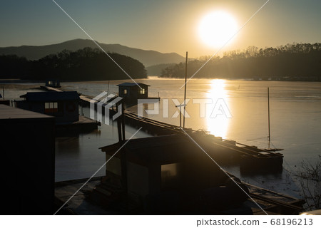 House on the water 68196213