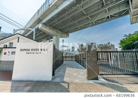 Cityscape of Tokyo Sumida River Walk and Sumida River Bridge 68199636