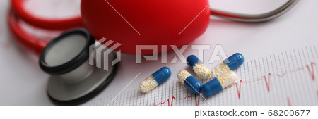 Stethoscope and medicine capsules are cardiogram Stethoscope and medicine capsules are cardiogram 68200677