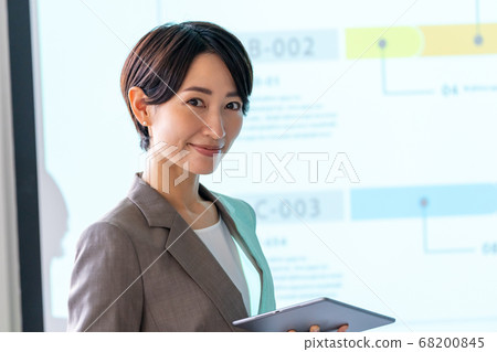 presentation, business, career woman 68200845