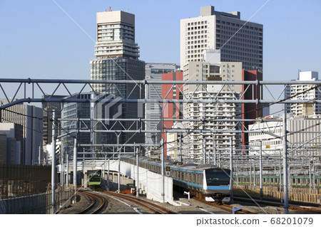 山手線/京濱東北線經過高輪門戶站 山手線/京濱東北線經過高輪門戶站 68201079